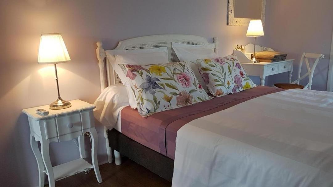 Bed and Breakfast Relais De Navon Saint-Joseph  Экстерьер фото