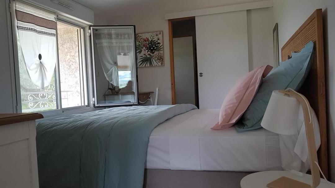 Bed and Breakfast Relais De Navon Saint-Joseph  Экстерьер фото