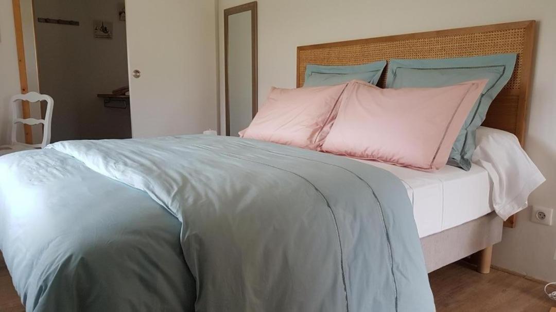 Bed and Breakfast Relais De Navon Saint-Joseph  Экстерьер фото
